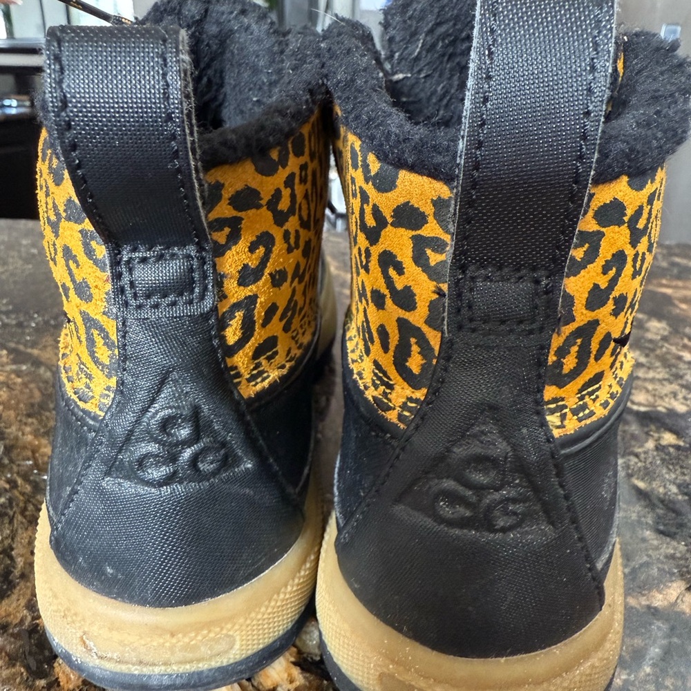 Nike ACG Boots - Picture 5 of 5